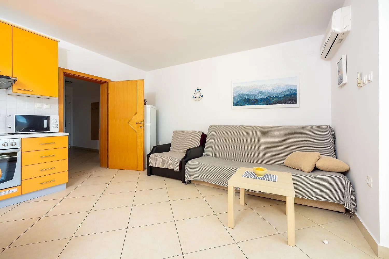 Lichtdurchflutetes Apartment Nur 350 Meter Zum Strand Mit Herrlichem Meerblick Dramalj