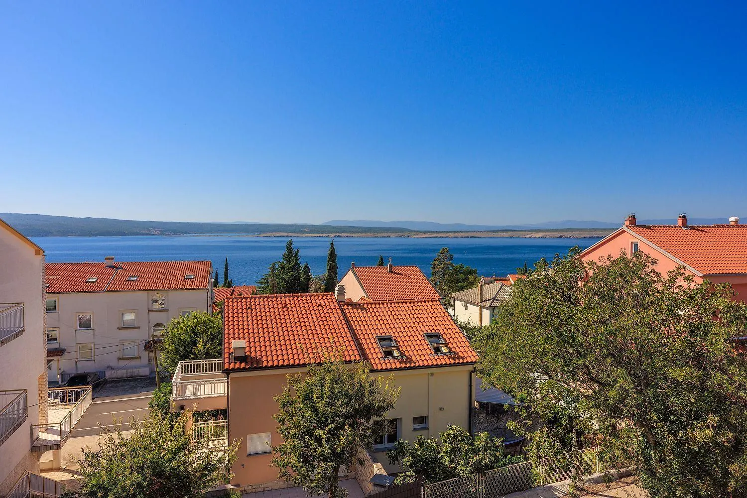 Lichtdurchflutetes Apartment Nur 350 Meter Zum Strand Mit Herrlichem Meerblick Dramalj